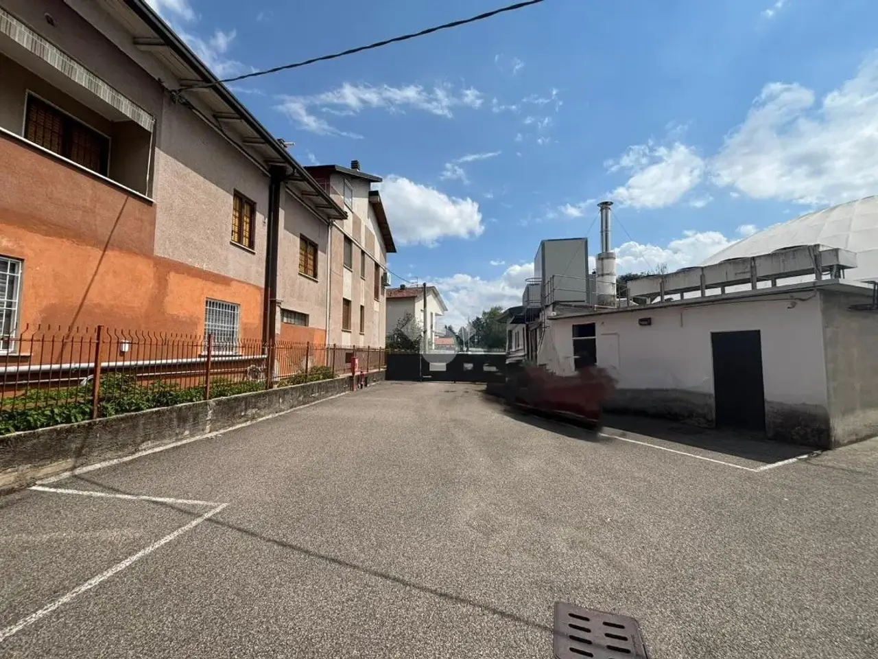 Magazzino in Via Statale dei Giovi, Cermenate, {3} - Foto 2