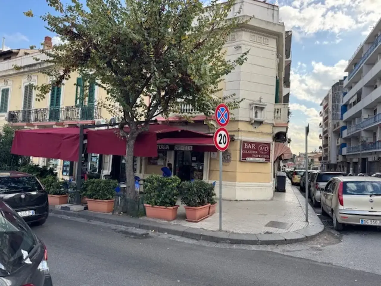 Bar in Viale Europa 127, Messina, {3} - Foto 1