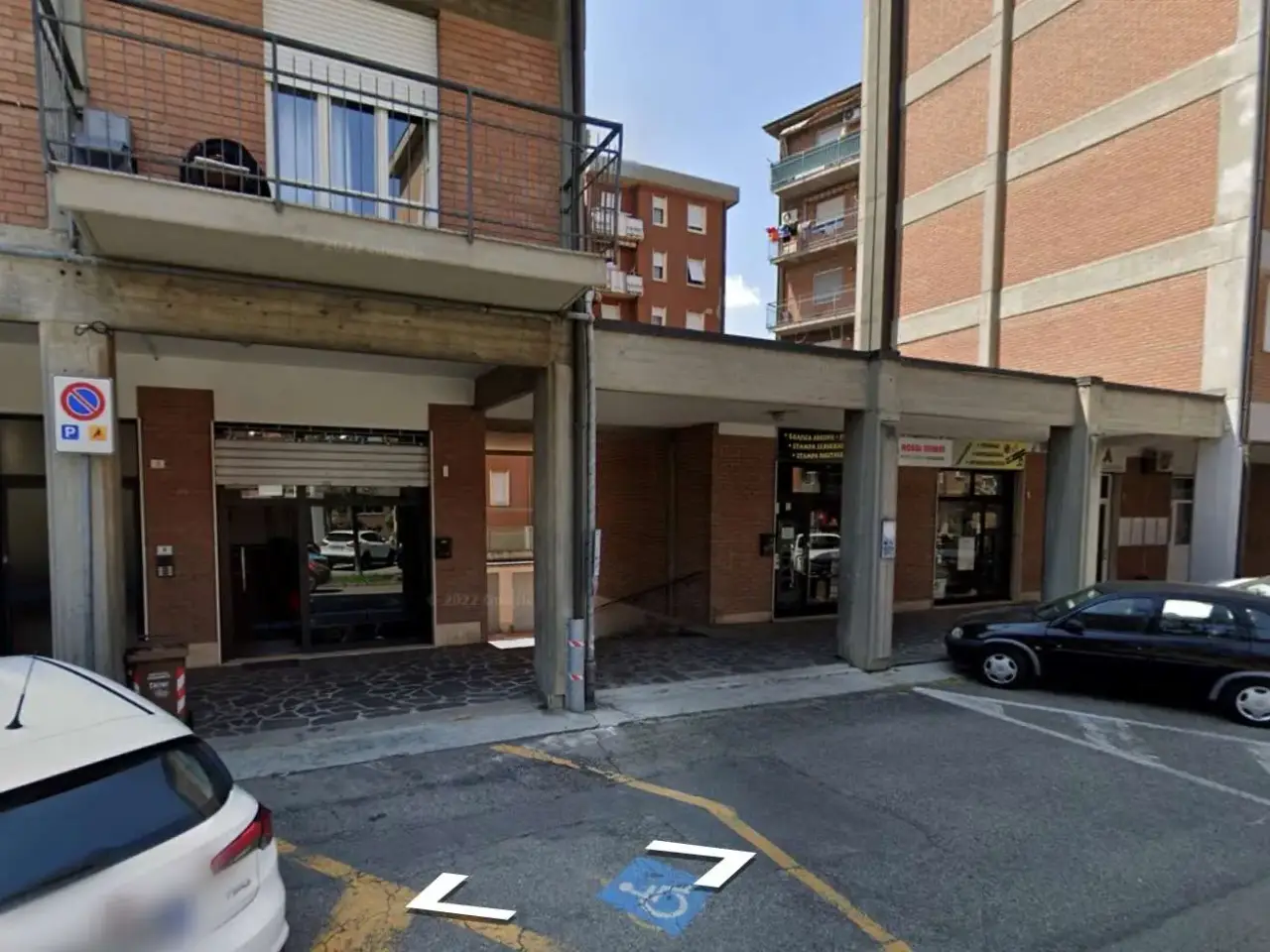 Negozio in Via Miglioli 2, Scandiano, {3} - Foto 1