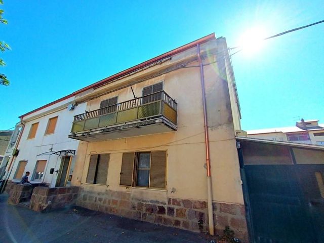 4-room flat in Via Eugenio Curiel, Carbonia - Photo 1