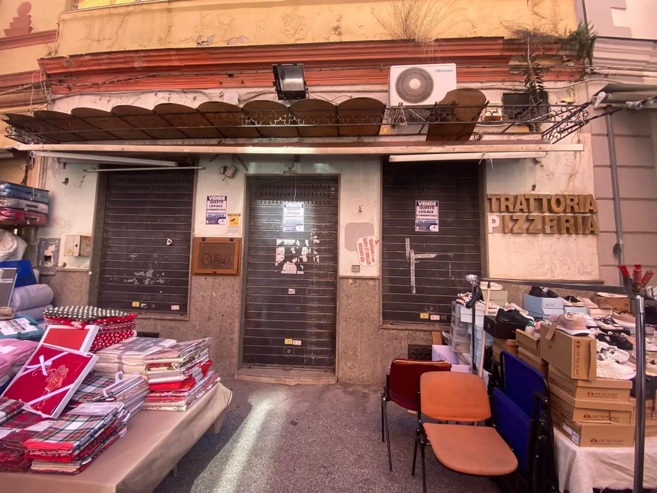 Negozio in Via Raffaele Tarantino 7, Napoli, {3} - Foto 2