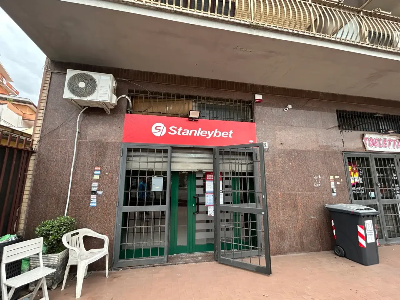 Esercizio commerciale in Via Inzago  119, Roma, {3} - Foto 1