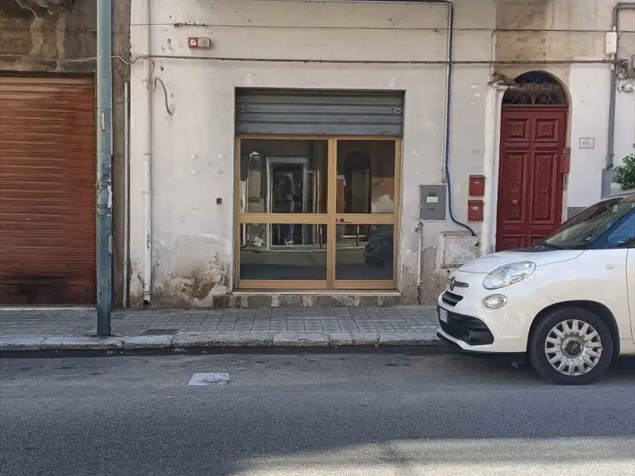 Locale commerciale in Via Sbarre Centrali, Reggio Calabria, {3} - Foto 1