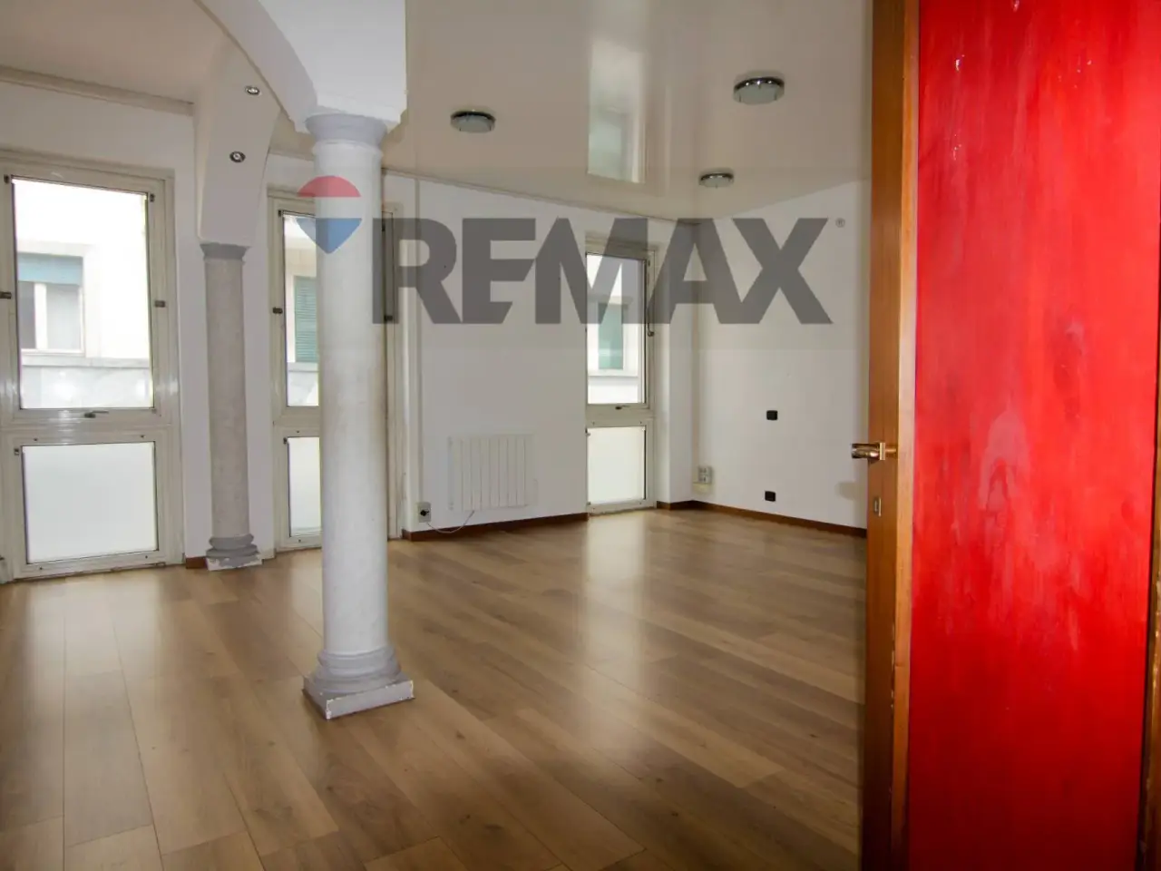 Ufficio in Via Cavour 31, Varese, {3} - Foto 1