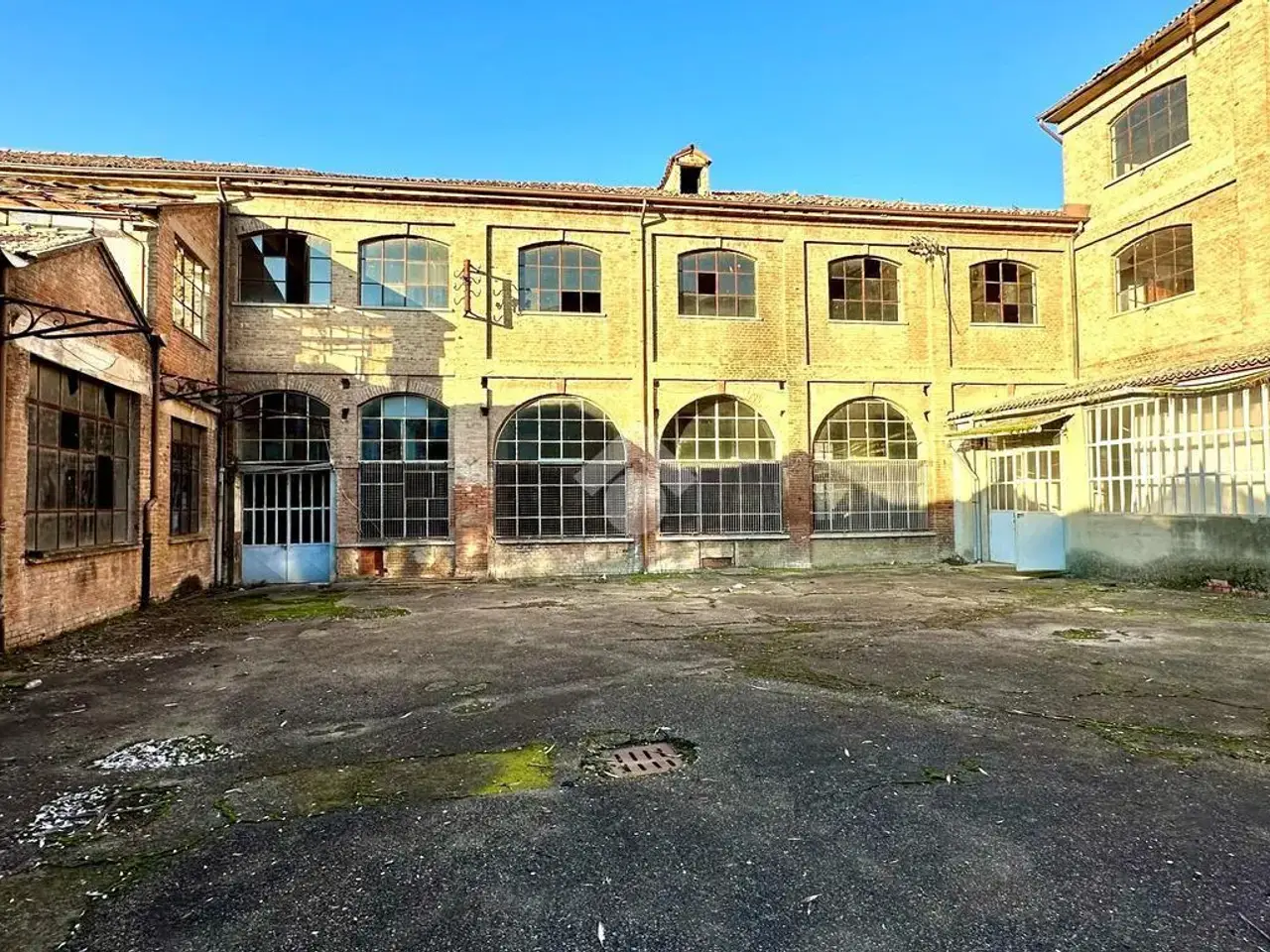 Palazzina commerciale in Via Marconi, Castelnuovo Scrivia, {3} - Foto 2