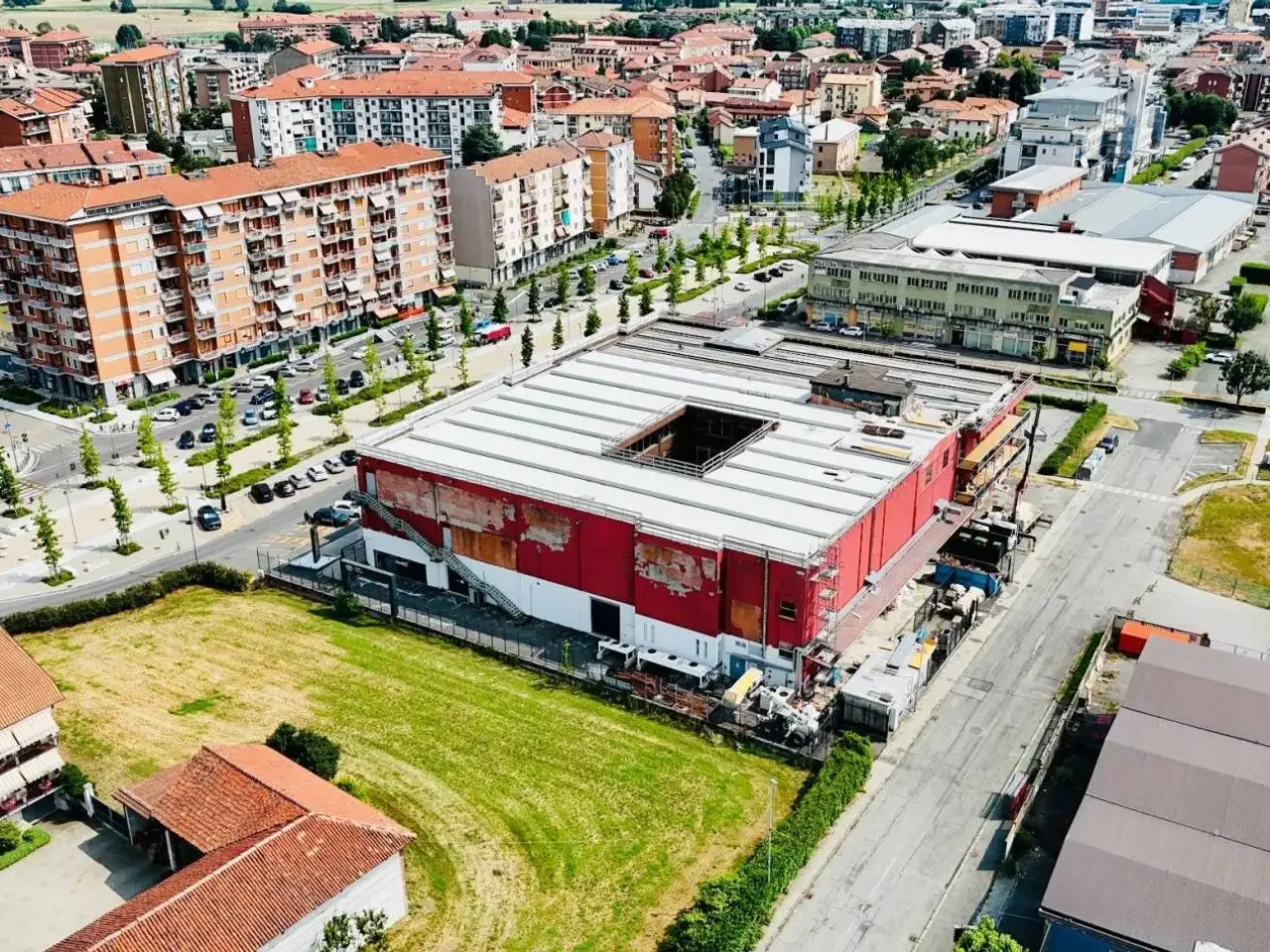 Negozio in Via Lanzo 181, 10071, Borgaro Torinese, Borgaro Torinese, {3} - Foto 1