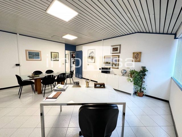 Shared office in Viale della Repubblica, Villorba - Photo 1