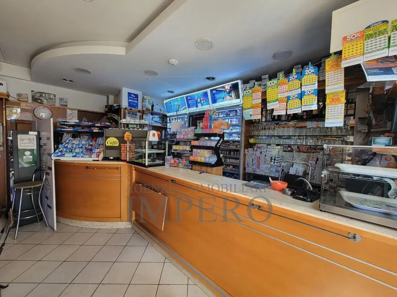 Tabaccheria in Via Aurelia 150, Bordighera, {3} - Foto 1