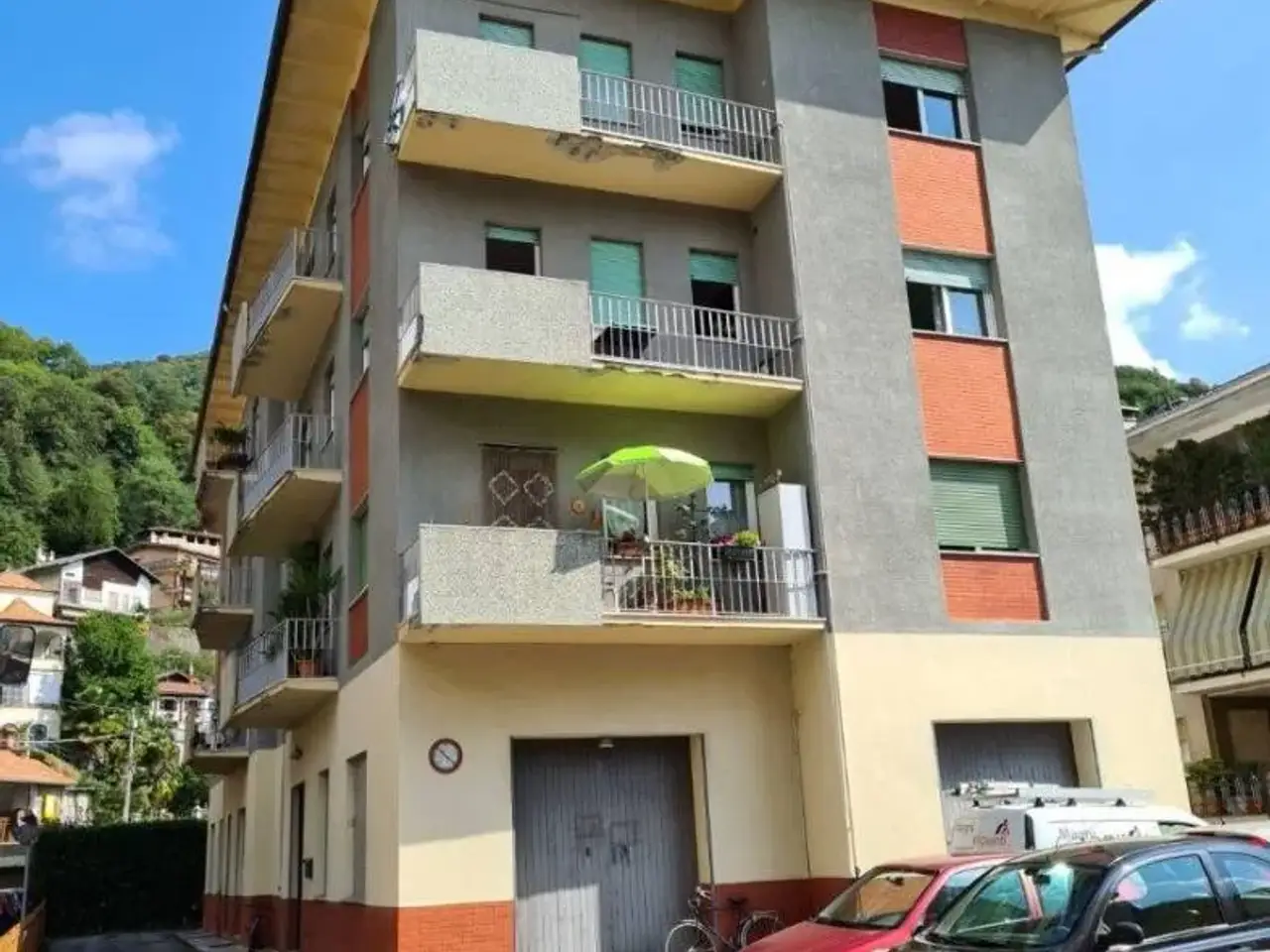 Magazzino in Viale Cesare Battisti, Varallo, {3} - Foto 1