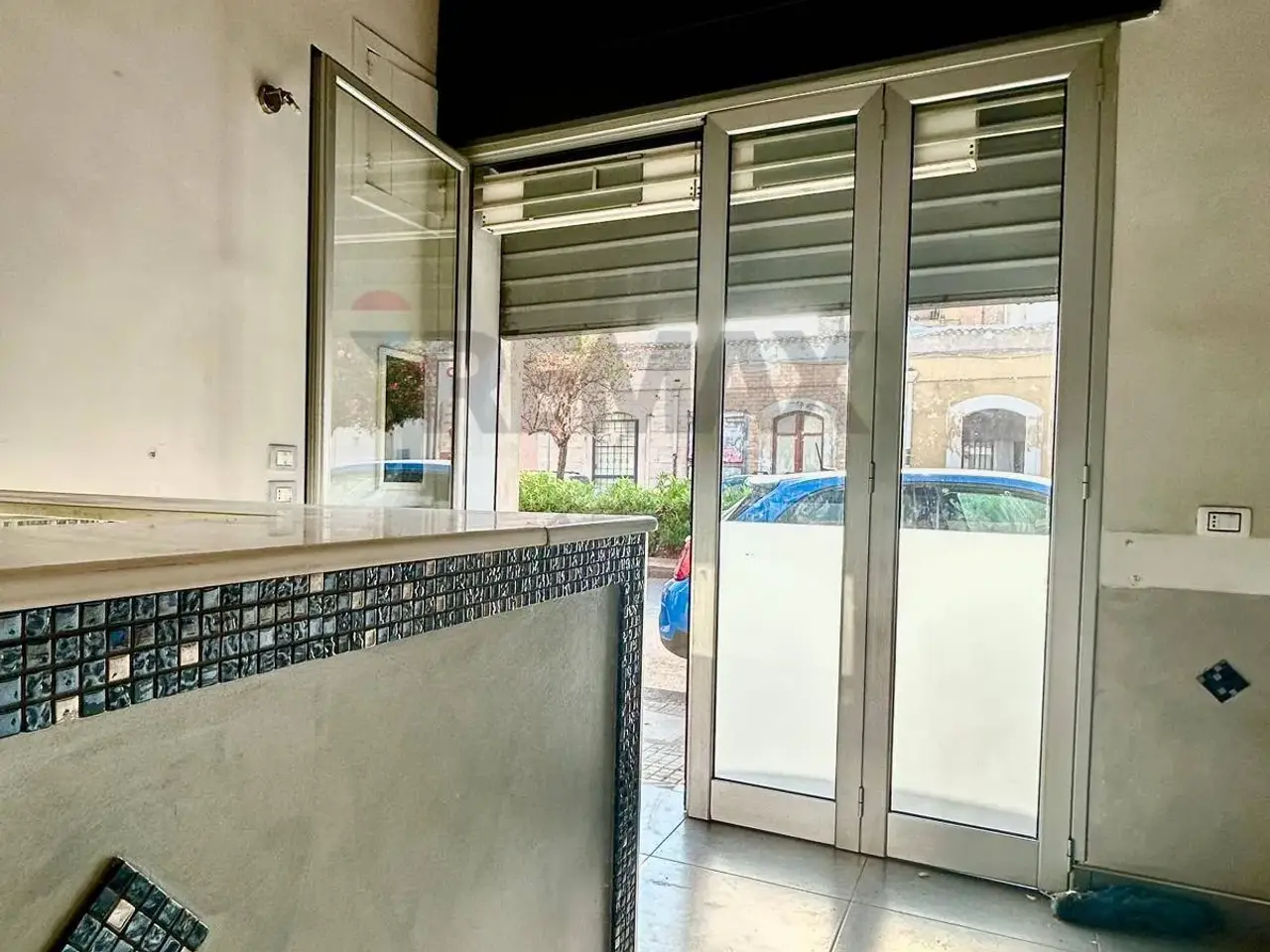 Negozio in Viale Luigi Cadorna 48/a, Siracusa, {3} - Foto 1