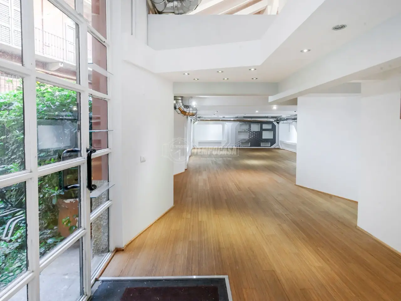 Negozio in Via Carlo De Cristoforis 5, Milano, {3} - Foto 1