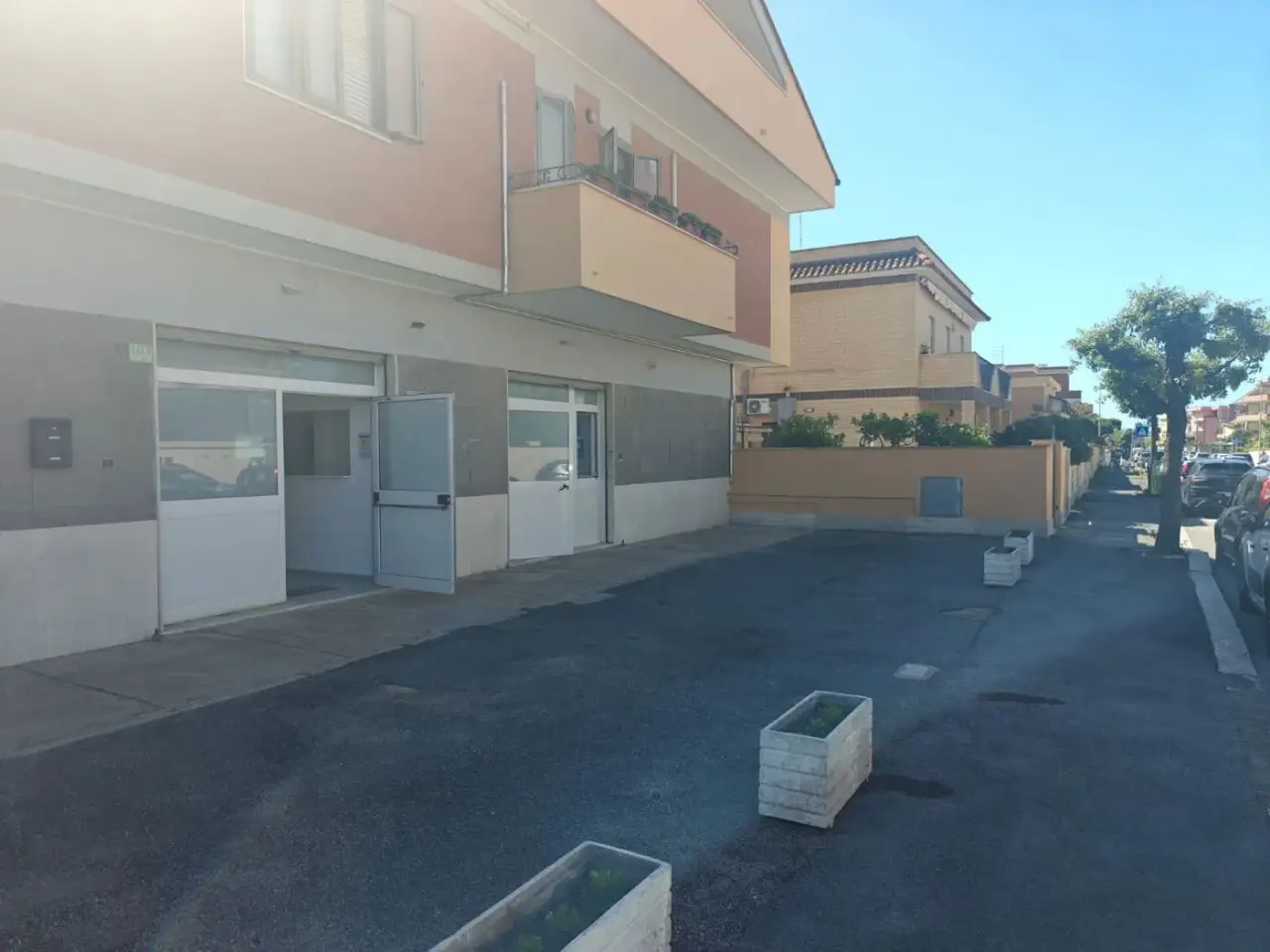 Negozio in Via dei Nocchieri, Fiumicino, {3} - Foto 2