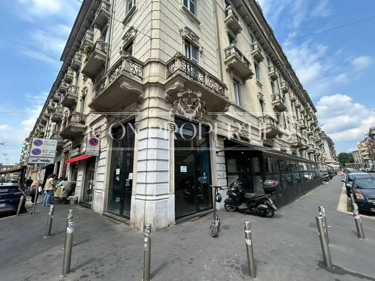 Negozio in Via Lambertenghi Ang. Via Pollaiuolo, Milano, {3} - Foto 1