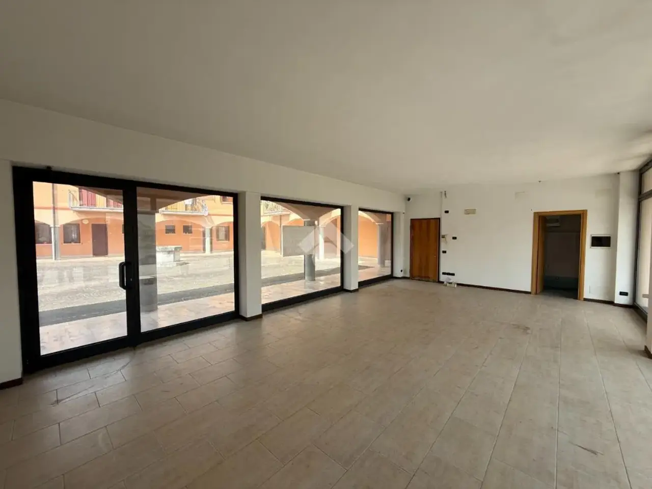 Negozio in Via Roma 63, Schiavon, {3} - Foto 1