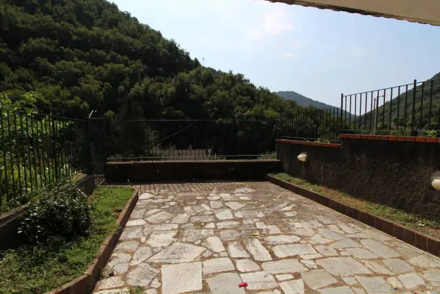 2-room flat, Avegno - Photo 1