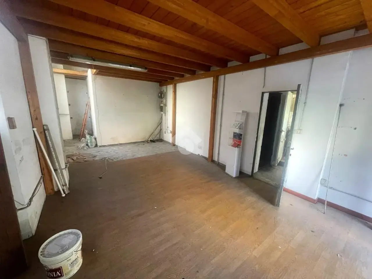Negozio in Via Carlo Lorenzini 49, Roma, {3} - Foto 2