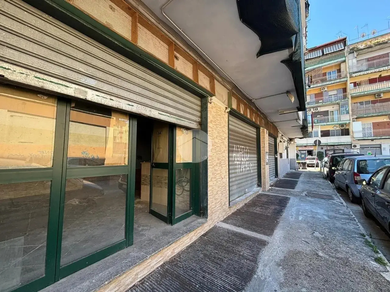 Negozio in Viale Andromeda 5, Napoli, {3} - Foto 1