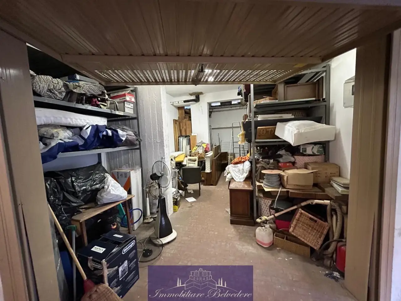 Parcheggio chiuso in Via Valdichiana, Firenze, {3} - Foto 1