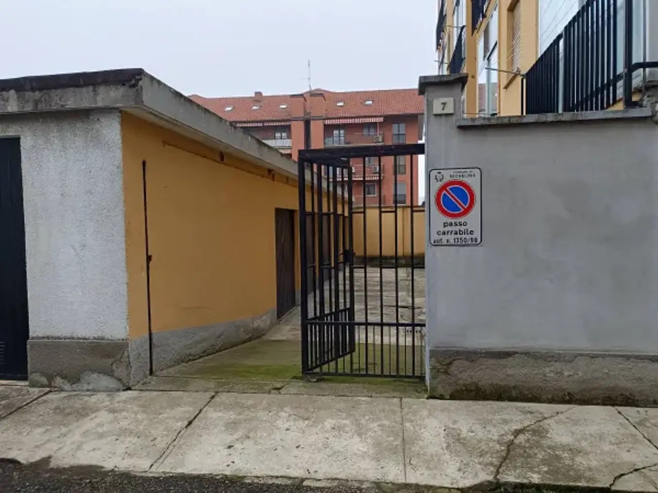Magazzino in Via Vittorio Bersezio 7, Nichelino, {3} - Foto 1