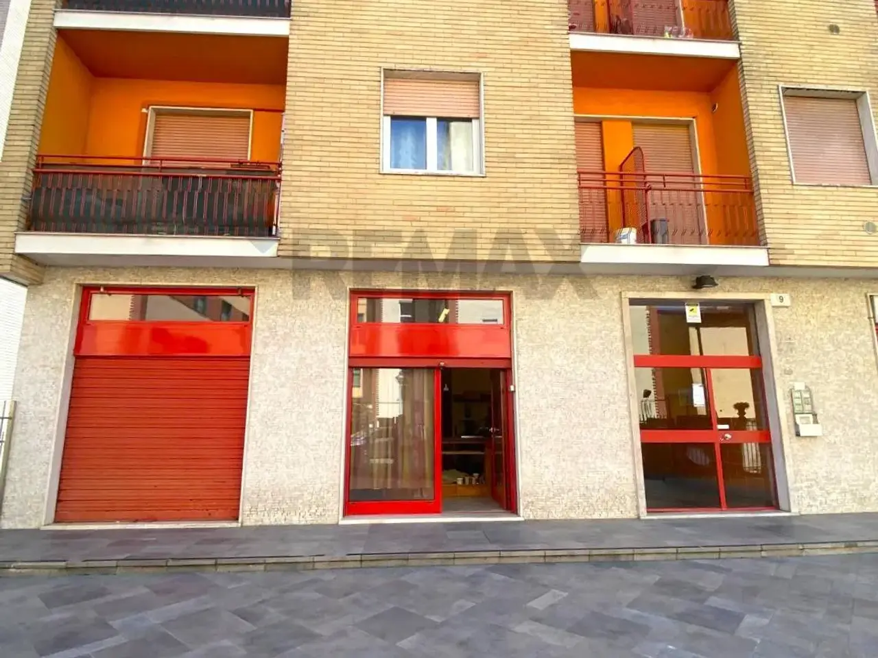 Negozio in Via Umiliati 9, Milano, {3} - Foto 1