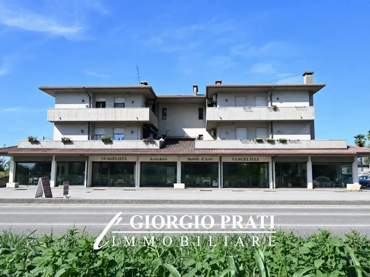 Negozio in Via Cavalieri di Vittorio Veneto, Rosa', {3} - Foto 2