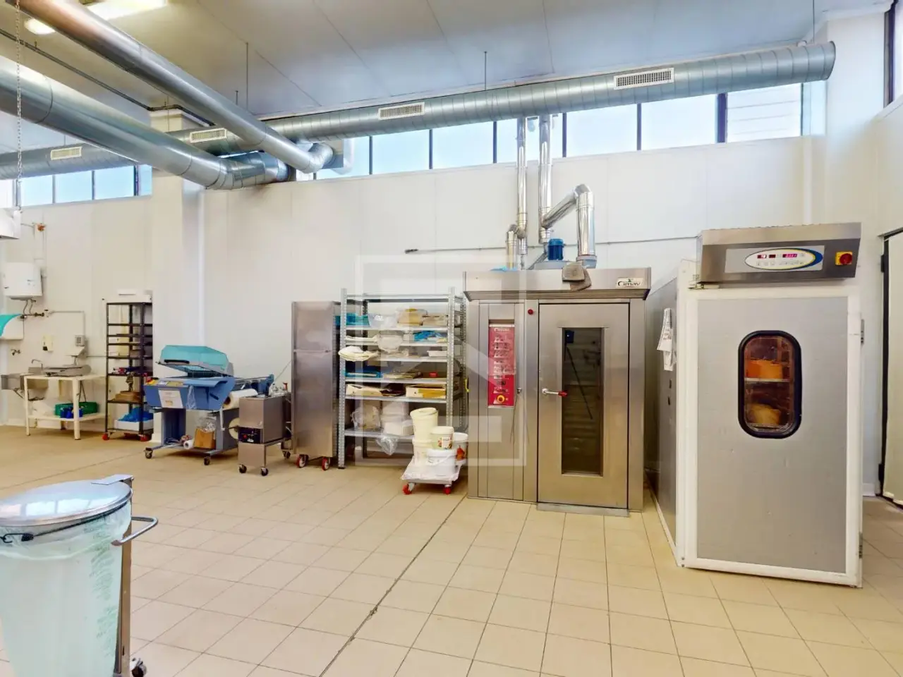 Esercizio commerciale in Via Nazionale 64b, Puegnago Sul Garda, {3} - Foto 2
