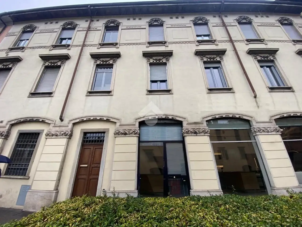 Negozio in Via Teodoro Frizzoni 7, Bergamo, {3} - Foto 2