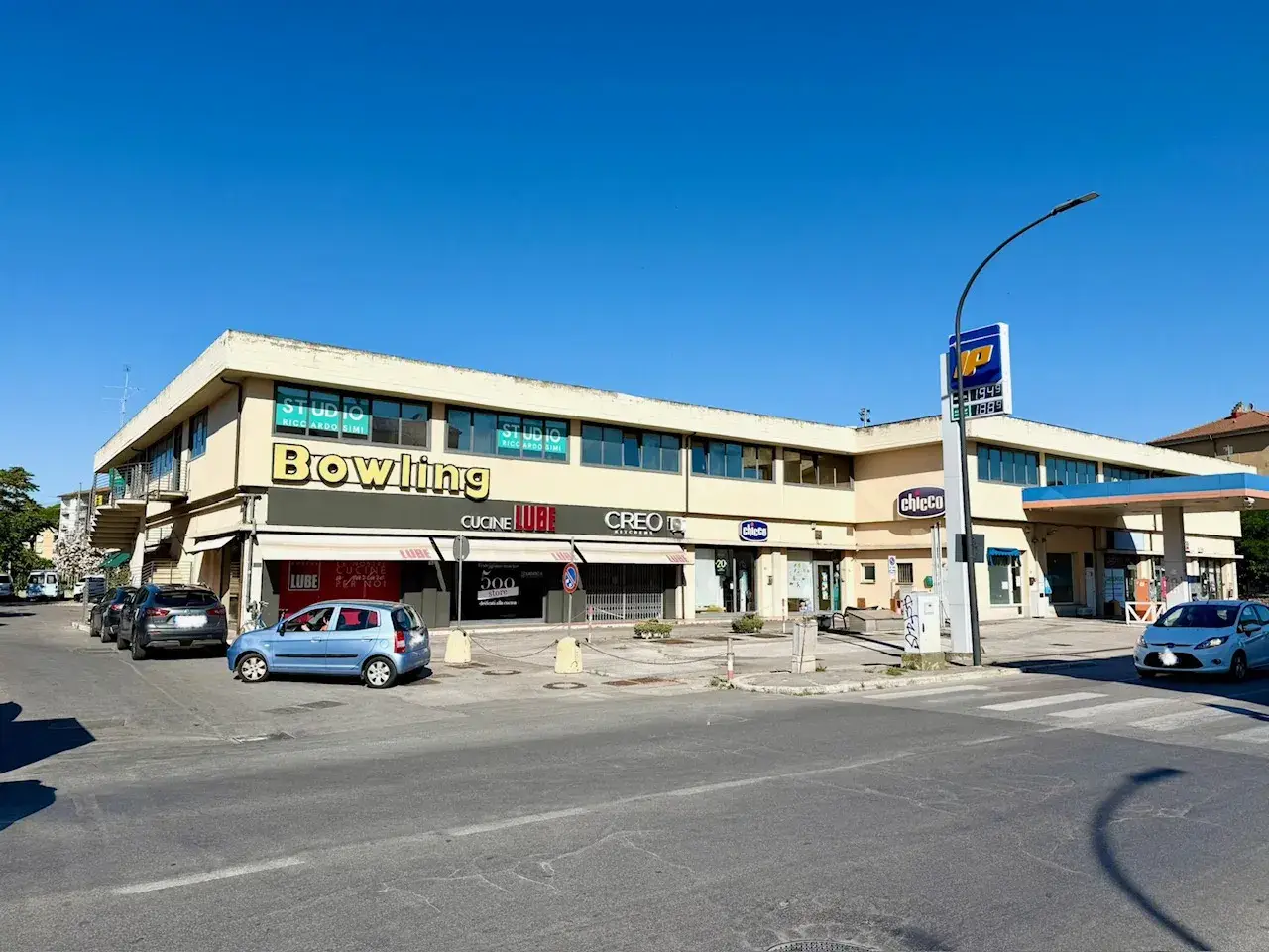 Palazzina commerciale in Via Aurelia Nord, Grosseto, {3} - Foto 1