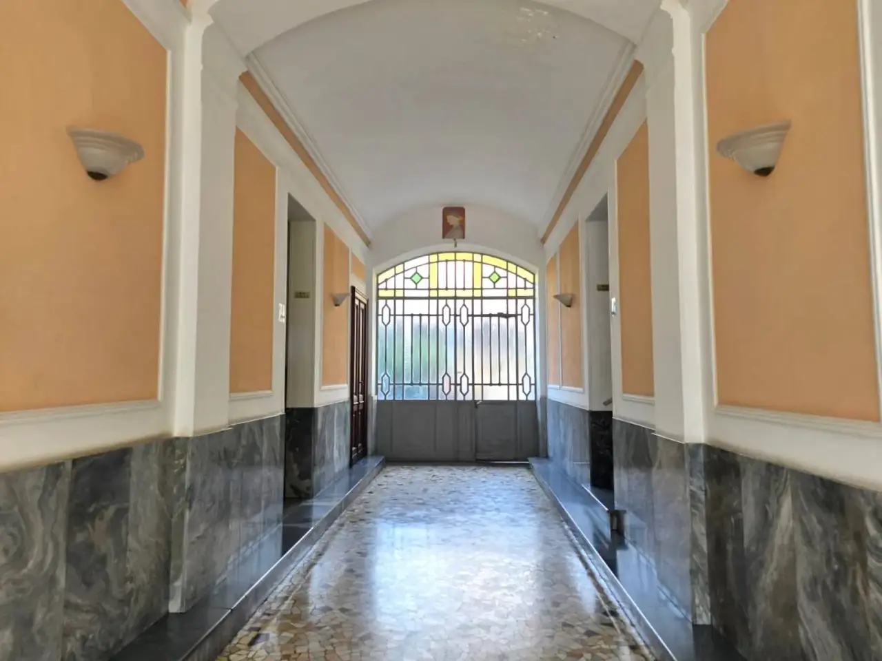 Negozio in Via Villar Focchiardo 12, Torino, {3} - Foto 2