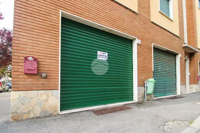 Geschäft in Via Girolamo Muziano 28, Brescia - Foto 1