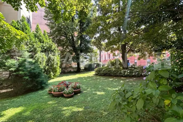 2-room flat in Via Mentana 23, Como - Photo 1