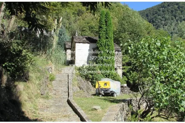 Rustico in Strada Comunale per Spoccia, Valle Cannobina - Foto 1