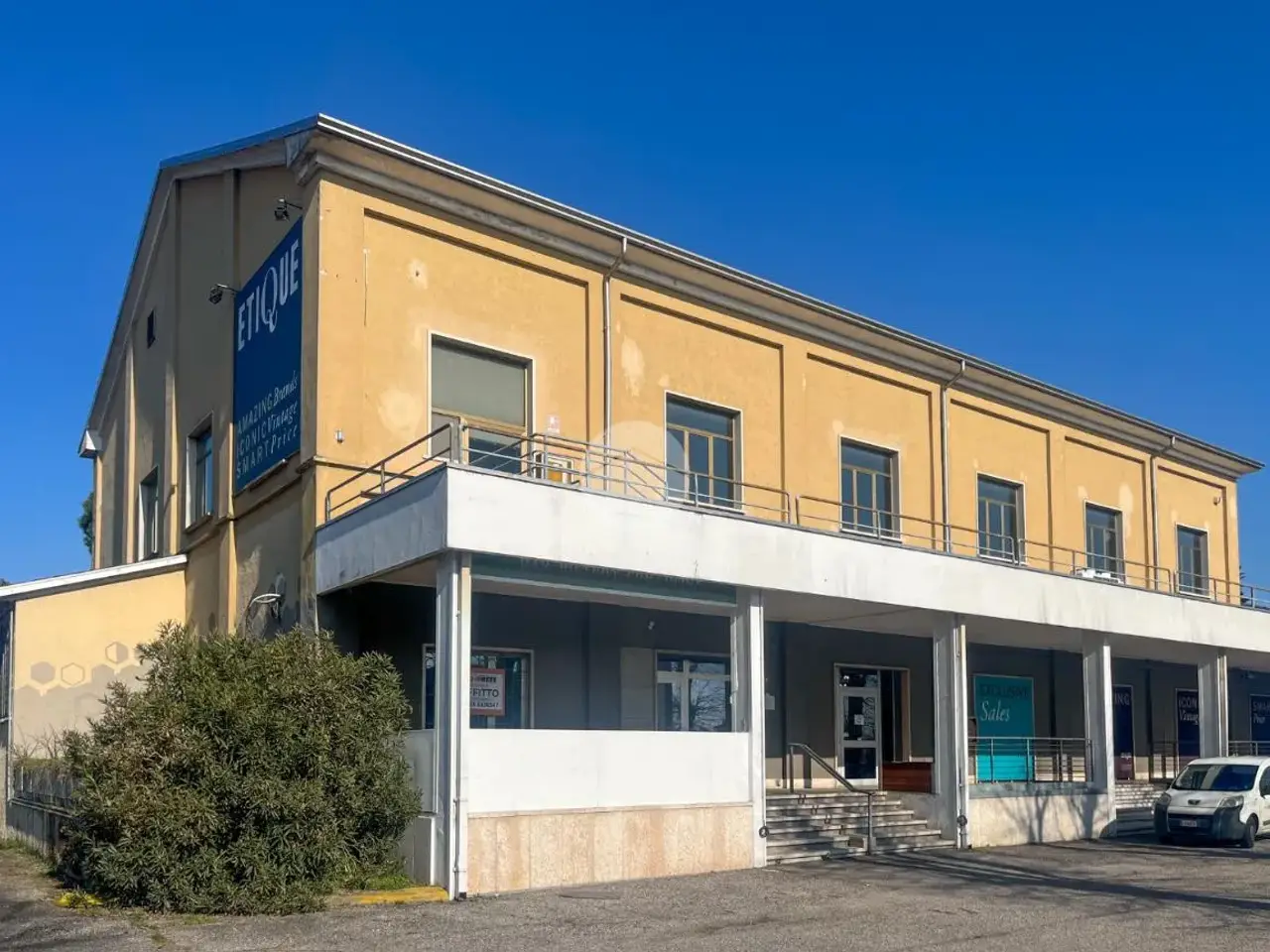 Negozio in Strada Statale Goitese 164, Goito, {3} - Foto 1