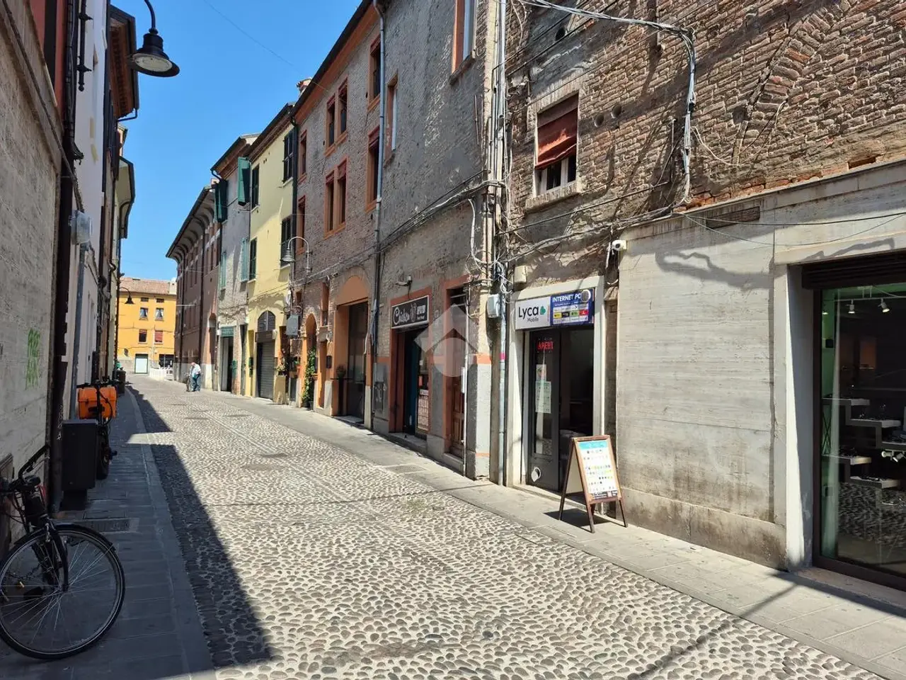 Negozio in Via Ragno 21, Ferrara, {3} - Foto 1