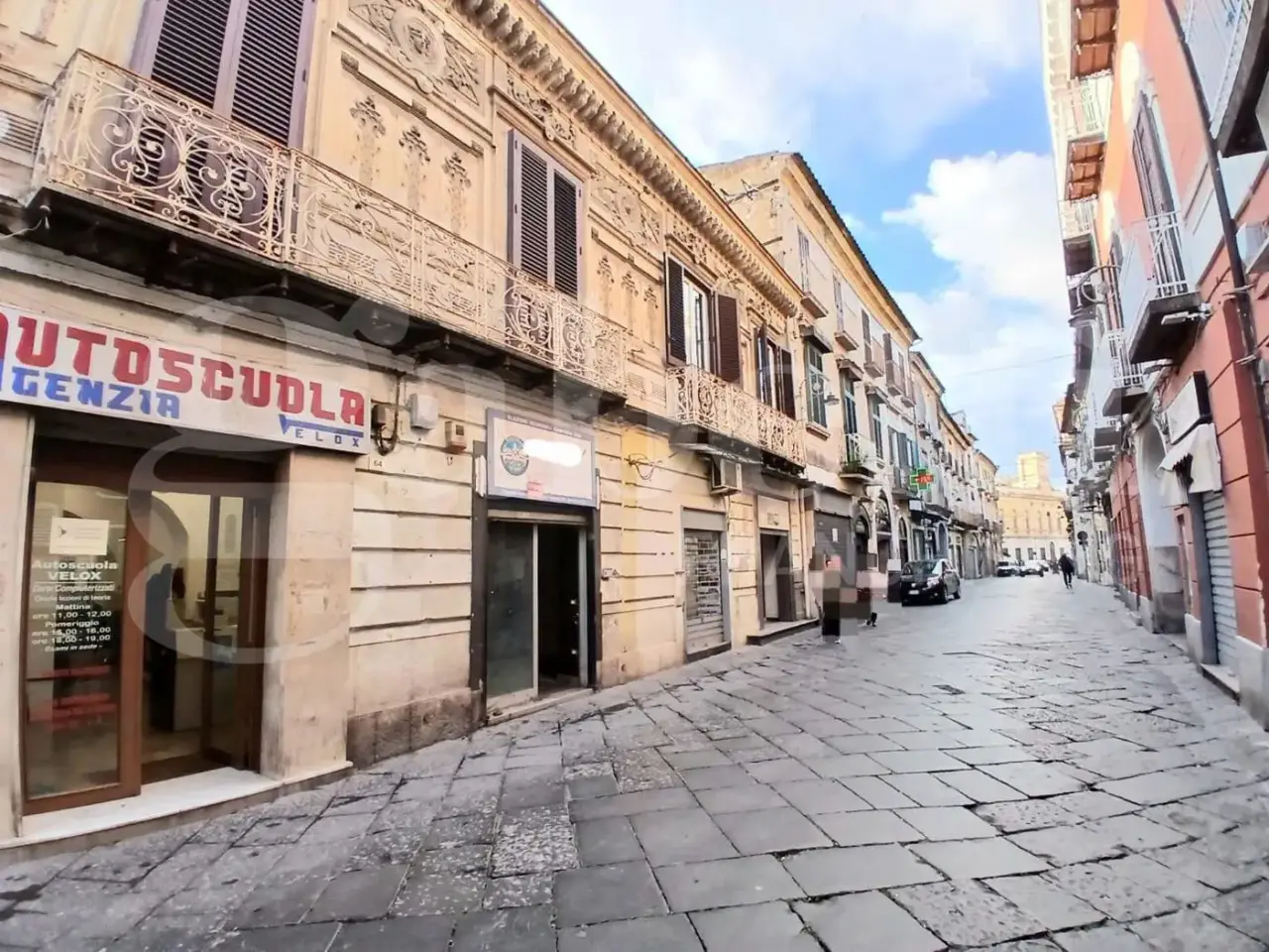 Negozio in Via Mazzocchi Snc, Santa Maria Capua Vetere, {3} - Foto 1