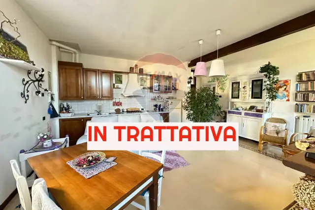 Trilocale in Via Cavour 14, Arcisate - Foto 1