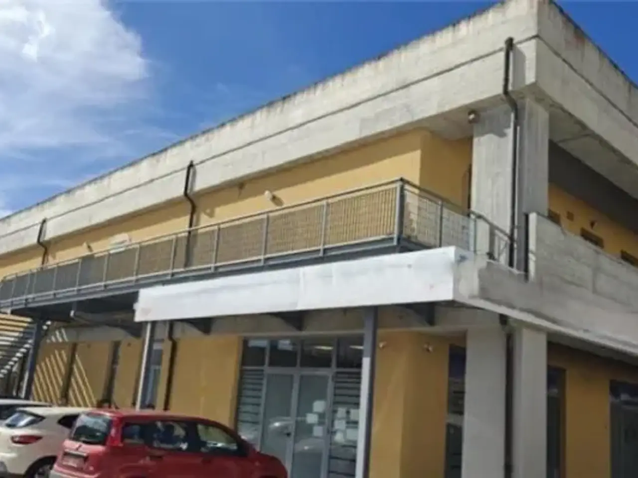 Negozio in Contrada Colle delle Api 198, Campobasso, {3} - Foto 1