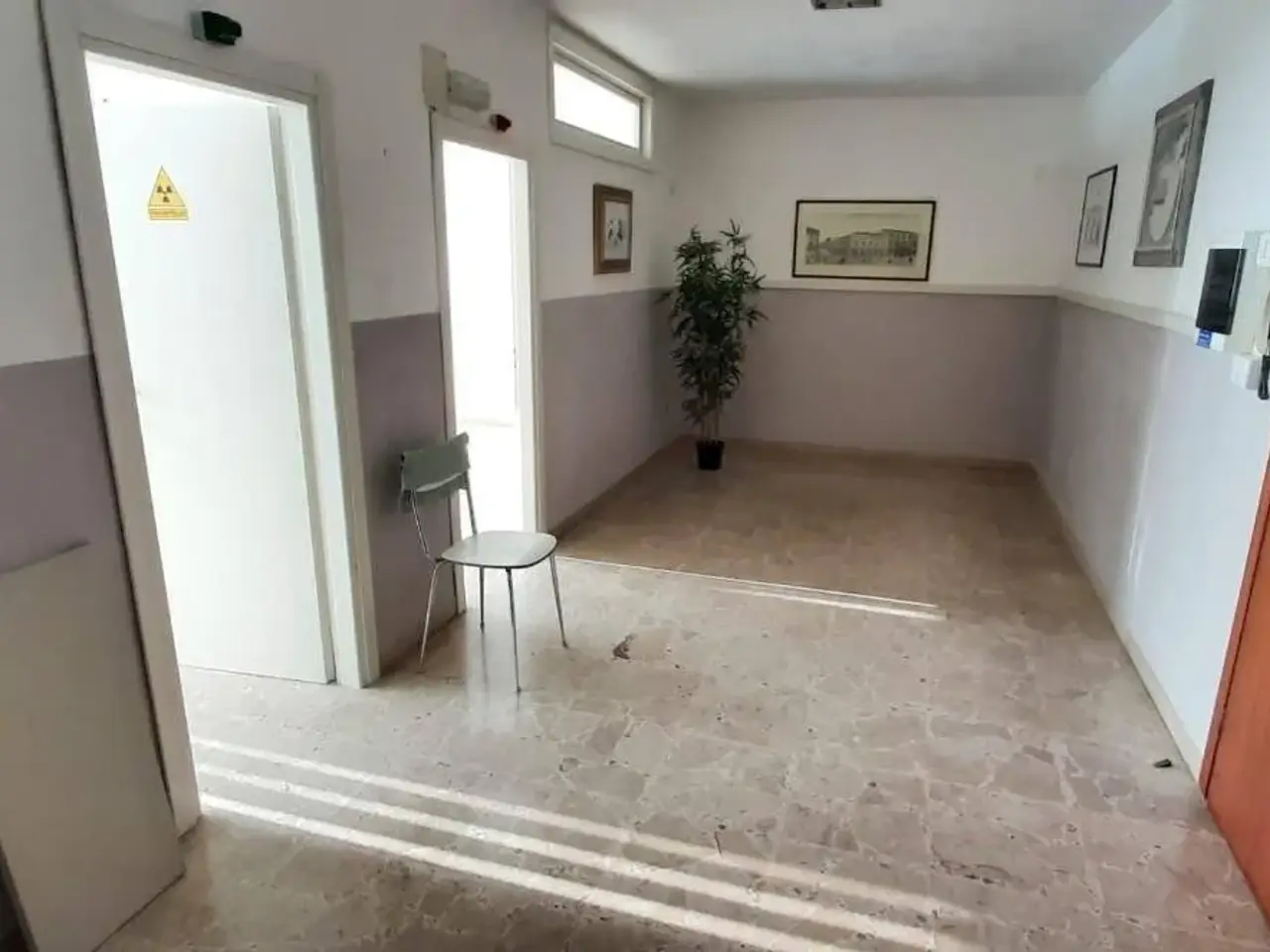 Ufficio condiviso in Piazza della Libertà, , Cecina, {3} - Foto 1