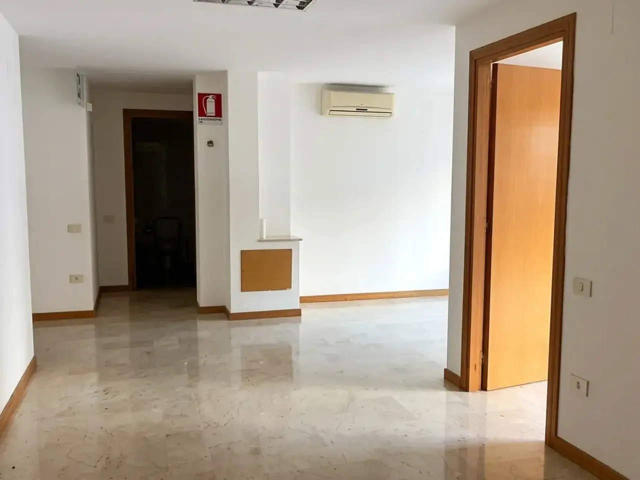 Ufficio in Largo Lituania 11, Palermo, {3} - Foto 1