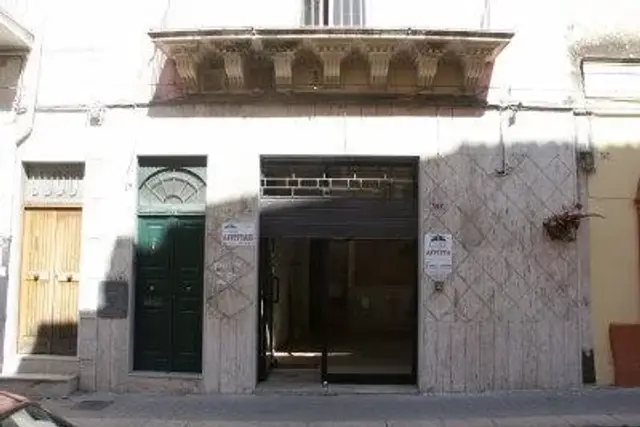 Business space, Ragusa - Photo 1