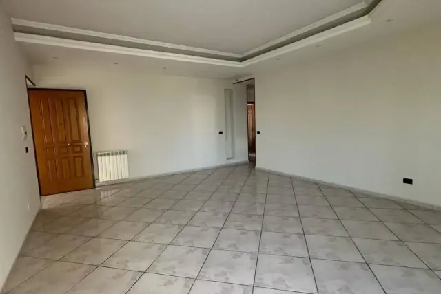 Vierzimmerwohnung in Via Oasi Sacro Cuore, Giugliano in Campania - Foto 1