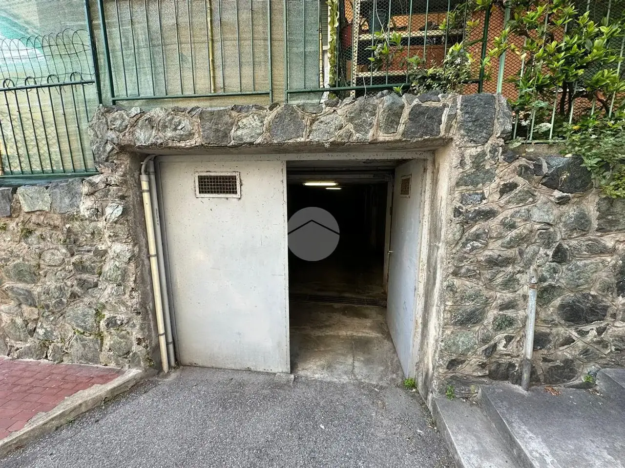 Magazzino in Via a. Guglielmotti 43, Genova, {3} - Foto 1