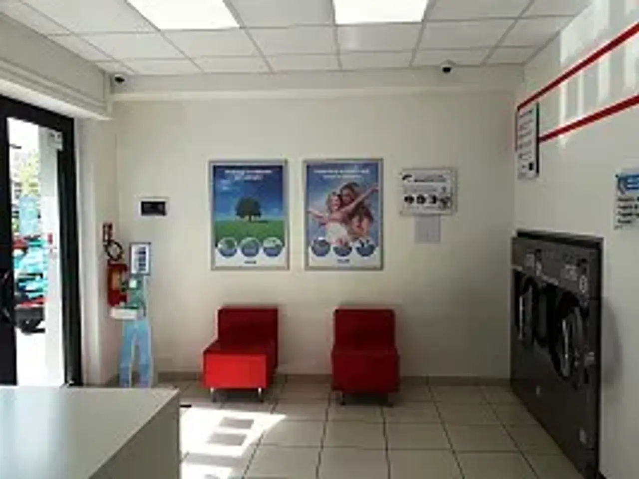 Lavanderia in Via dei Frentani - Chieti (Ch), Chieti, {3} - Foto 2