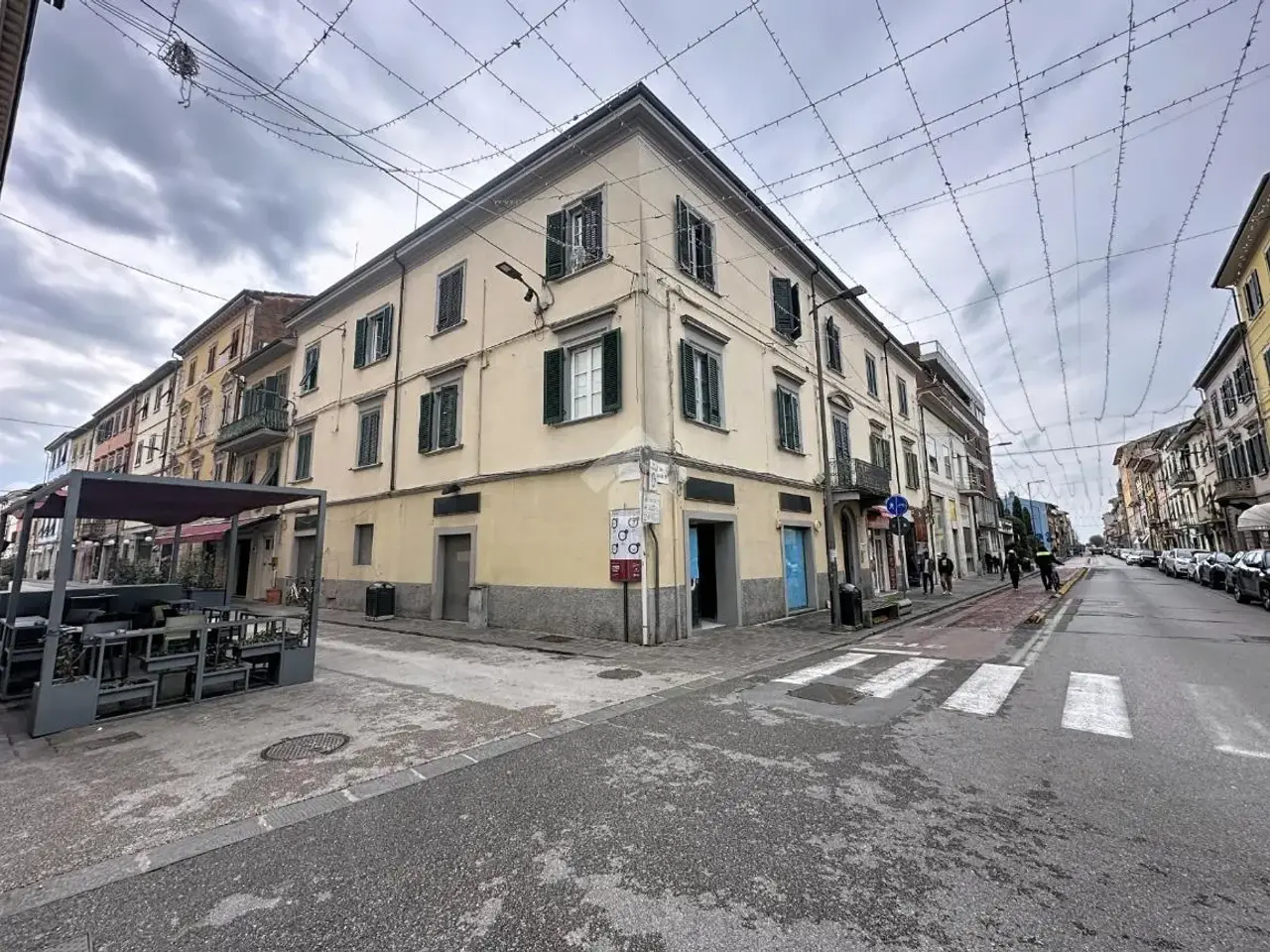 Negozio in Via Roma 4, Pontedera, {3} - Foto 1