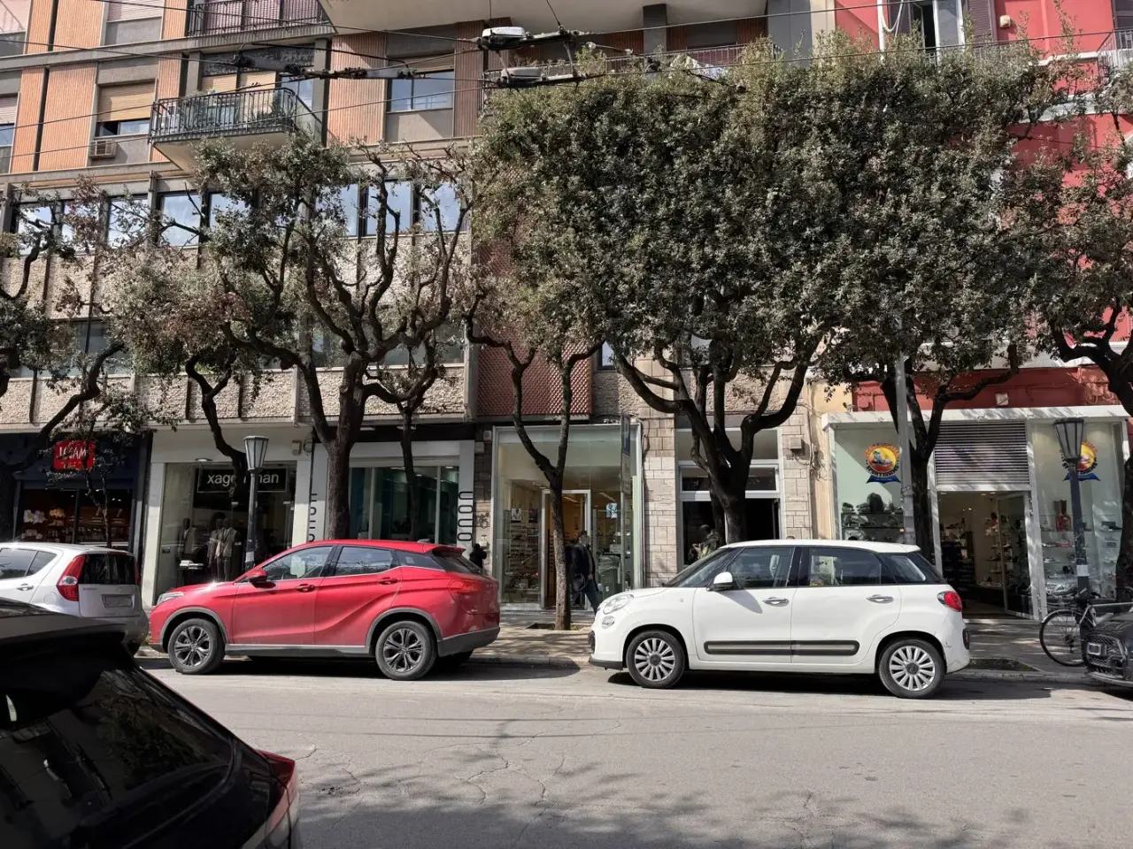 Negozio in Corso Cavour 115, Bari, {3} - Foto 1