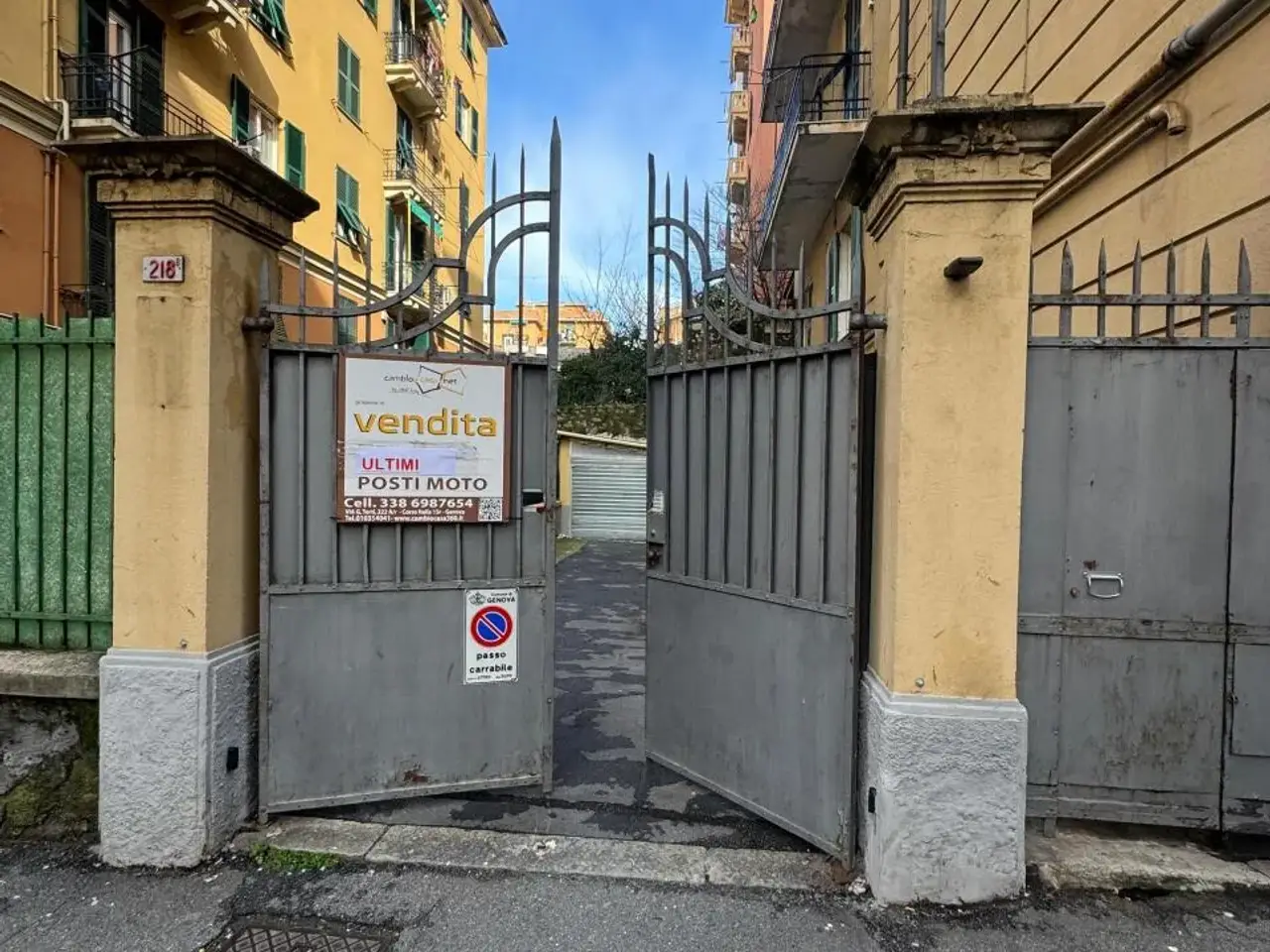 Parcheggio in Via Giovanni Torti 44, Genova, {3} - Foto 1