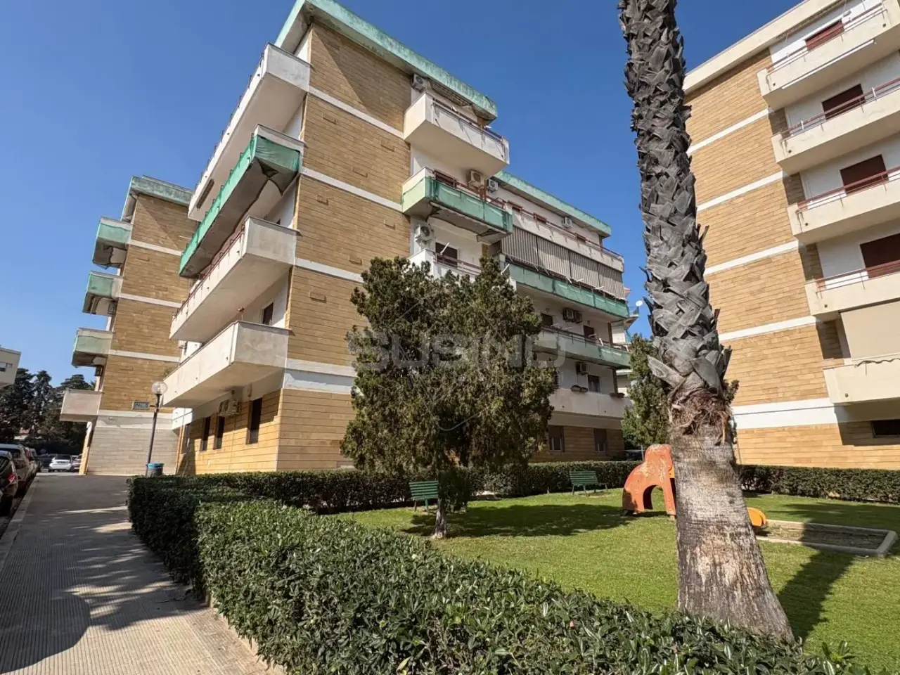 Ufficio in Viale Teracati 51, Siracusa, {3} - Foto 1