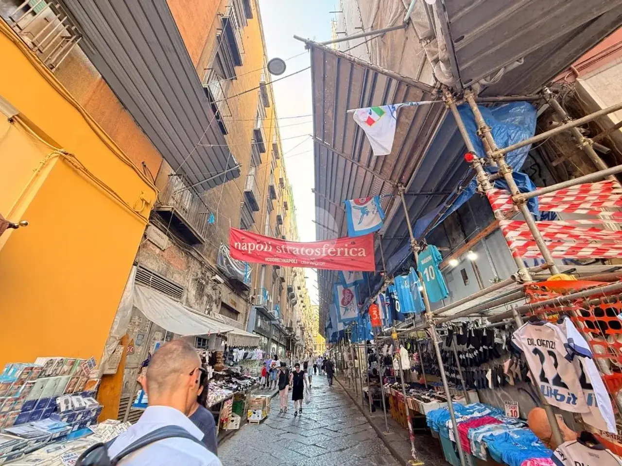 Negozio in Piazza Pignasecca 1, Napoli, {3} - Foto 2