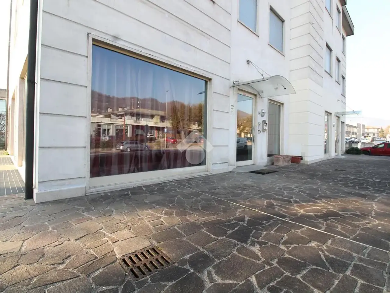 Negozio in Via Arzignano 138, Chiampo, {3} - Foto 1