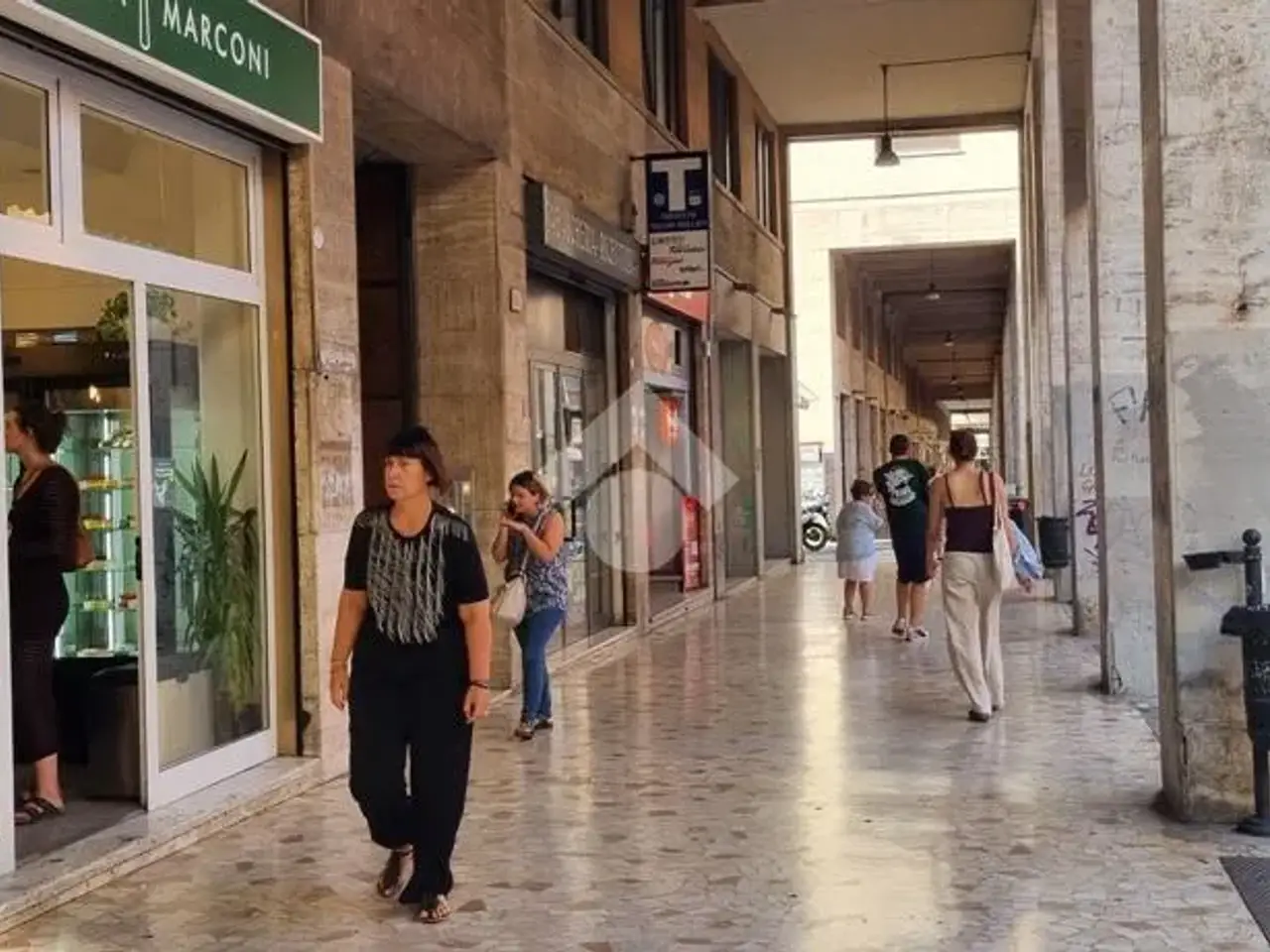 Negozio in Via G. Marconi 18, Bologna, {3} - Foto 1